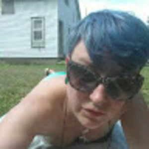 Meet your Posher, Deedee